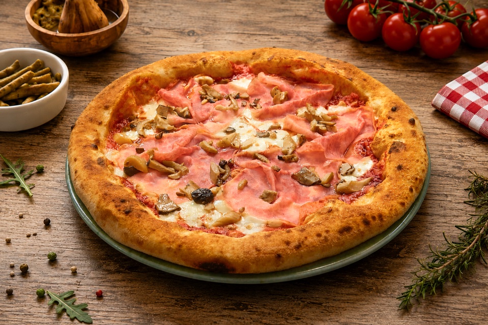Prosciutto e Funghi